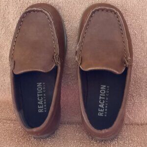 Kenneth Cole Reaction Boys Faux Leather Boys Shoes size 7